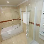 Oca Puerta Del Camino 4*