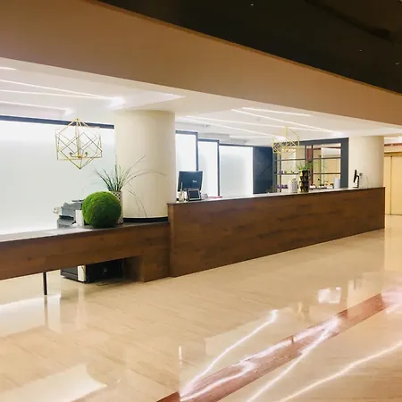 Oca Puerta Del Camino A Torre Branca