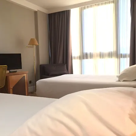 ホテル Oca Puerta Del Camino A Torre Branca