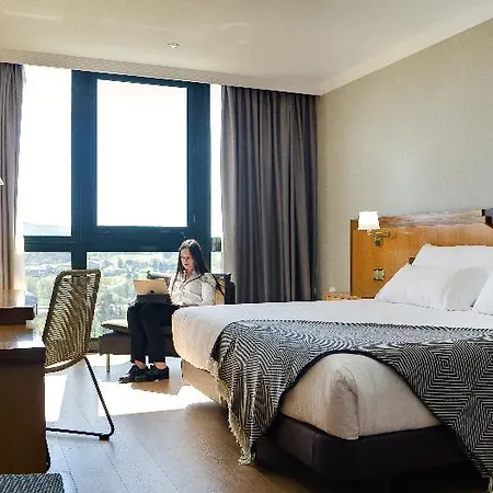 Hotel Oca Puerta Del Camino 4*
