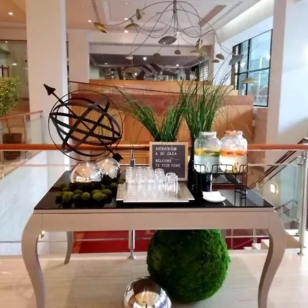 Hotel Oca Puerta Del Camino 4*